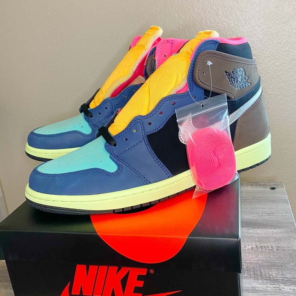 Jordan 1 Retro High Tokyo Bio Hack - Picture 4 of 8